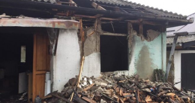 U požaru izgorjela 11-godišnja djevojčica: Porodica godinama živjela bez struje, sumnja se da je sve krenulo od svijeće