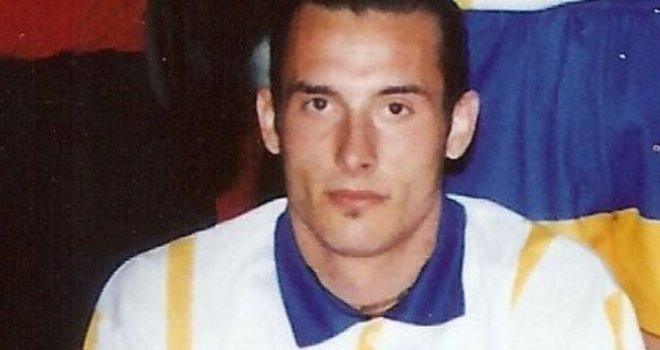 Od posljedica koronavirusa u 41. godini preminuo bivši odbojkaš Emir Hujić