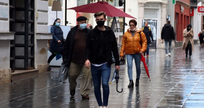 Nove mjere u Sarajevu: Školske ekskurzije se obustavljaju do daljnjeg, obavezna booster doza za starije