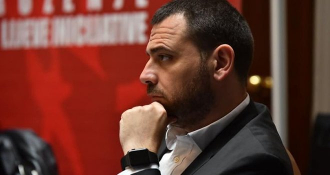 Magazinović podnio ostavku na mjesto predsjednika Glavnog odbora SDP-a: Osjećam ogromnu bol zbog Srebrenice