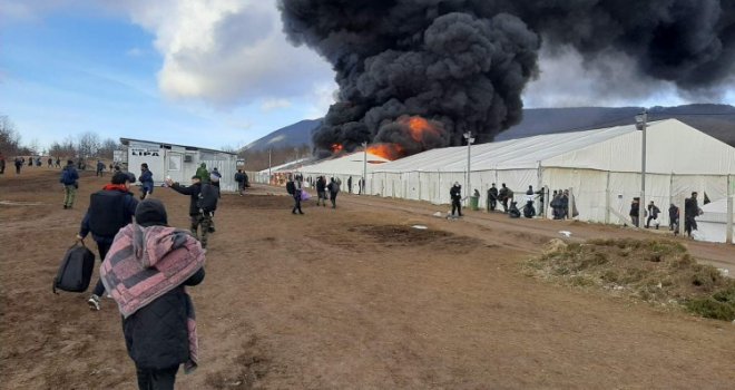 Veliki požar u migrantskom kampu 'Lipa' kod Bihaća
