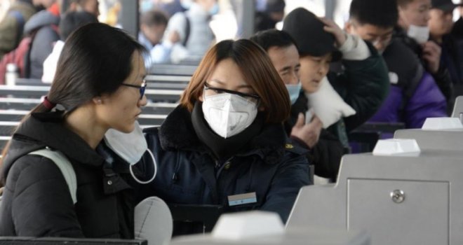 U Kini najveći skok novozaraženih u posljednjih deset mjeseci, zabilježen prvi smrtni slučaj od maja