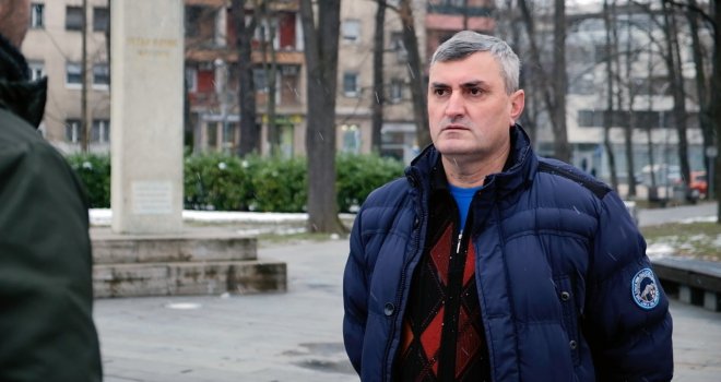 'Trpio sam sankcije zbog podrške Davoru Dragičeviću... Od plate mi je ostajalo 88 KM, morao sam raditi na baušteli'