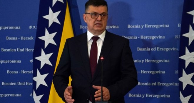 Tegeltija: Vijeće ministara BiH nije krivo što vakcinacija kasni