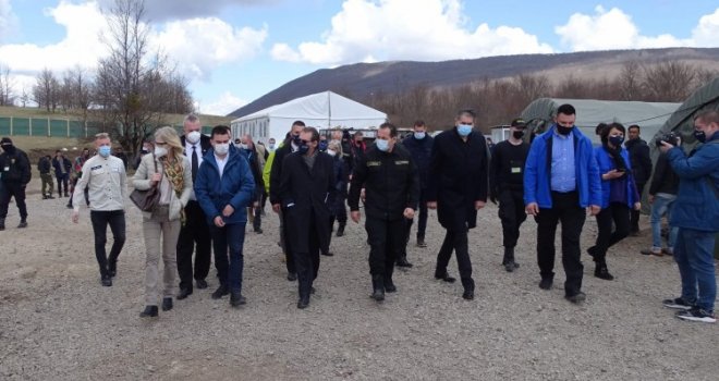 Cikotić: Migrantsko naselje u Lipi bit će izgrađeno u roku od tri mjeseca
