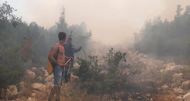 Lokalizovan požar kod Neuma, vjeruju da će biti u potpunosti ugašen do jutarnjih sati