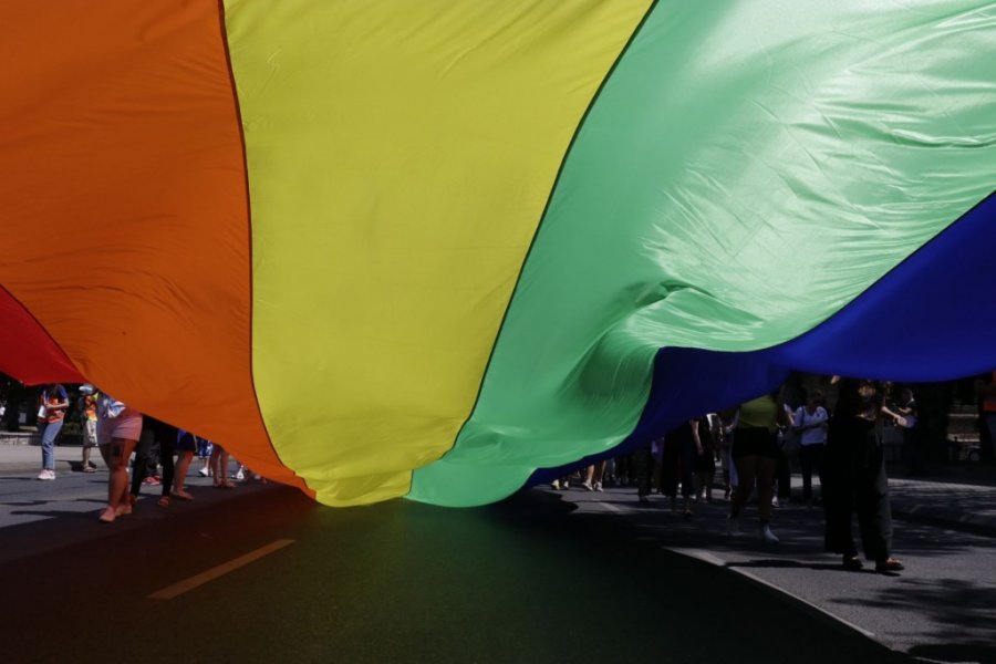 fna-lgbt-zastava-rainbow-bh-povorka-ponosa-2021-sarajevo