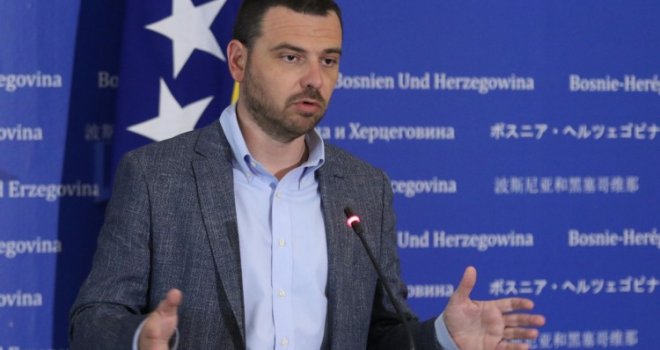 Magazinović: Najveća pomoć naših susjeda je da nam prestanu 'pomagati'... Turska 'šalje zastave' BiH, a Srbiji investicije