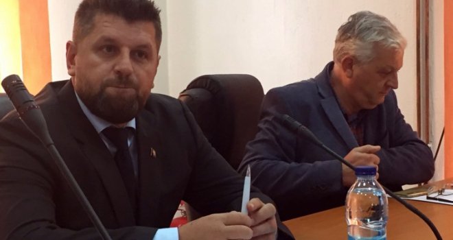 Ćamil Duraković razriješen dužnosti predsjednika Skupštine Opštine Srebrenica