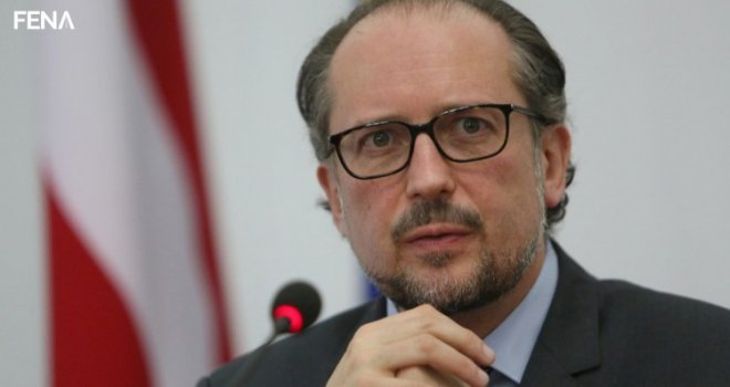 Ministar vanjskih poslova Alexander Schallenberg preuzima dužnost kancelara