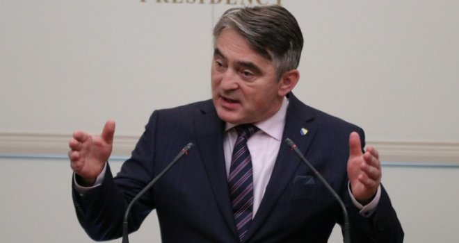 Komšić: Probosanska vlast i opozicija za mjesec može ispuniti uslove, neka EU sankcioniše HDZ i SNSD