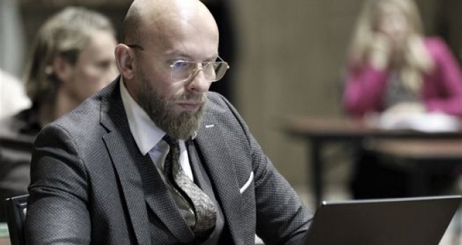 Konačno: Nema više 'para za nerad'... Nedolasci na sjednice Parlamenta FBiH od sada će se novčano kažnjavati!