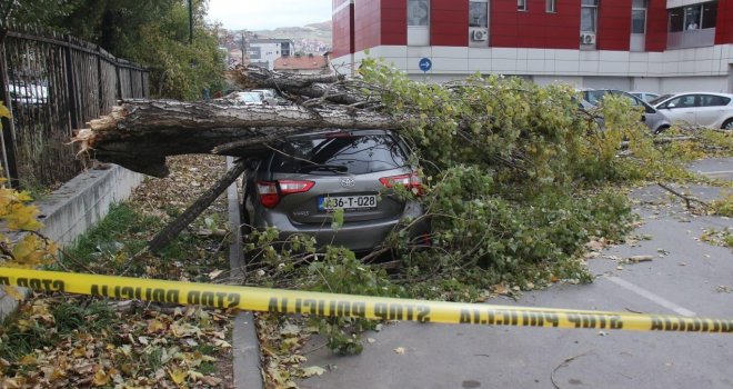 Vlasti upozoravaju da se pripremite za jak vjetar i nevrijeme koje dolazi