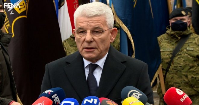 Džaferović: Varhely je poslao vrlo jasnu poruku!