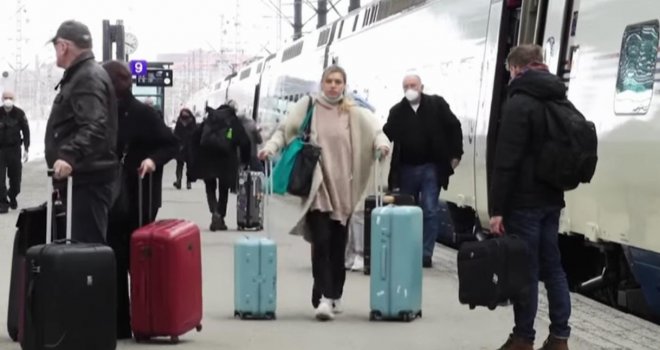 Hvataju zadnju šansu za bijeg od Putinovog režima - u Finsku stižu vozovi puni Rusa: 'Po prtljazi vidimo da sele'