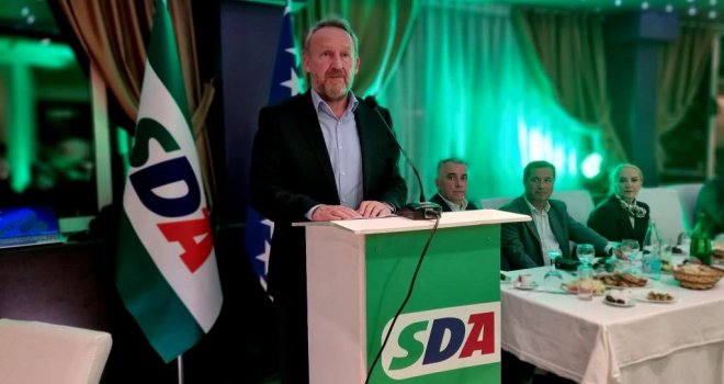 Na iftaru u Mostaru, Izetbegović poručuje: Pokušali su HDZ i SNSD na silu... Nećemo im to dozvoliti!