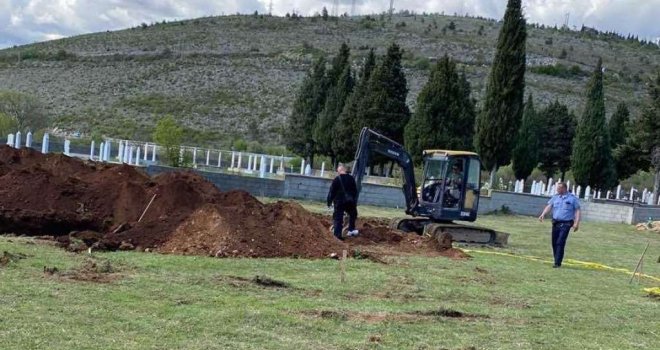 Ekshumacija u Mostaru: Pronađeni dijelovi skeleta više osoba, žrtava iz proteklog rata
