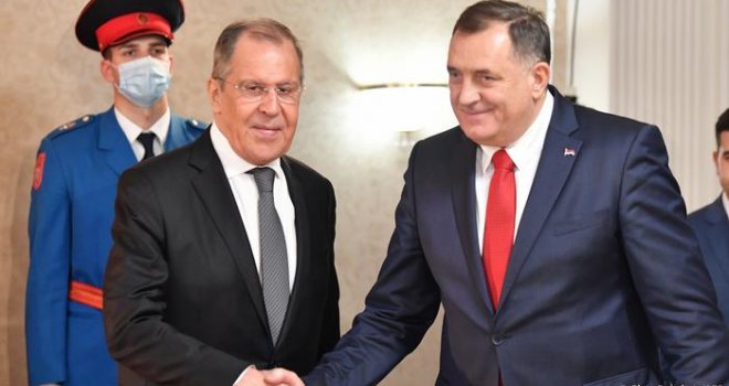 Dodiku stigla novogodišnja čestitka iz Moskve: Evo šta mu je Lavrov napisao