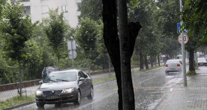 Danas u BiH oblačno i nestabilno vrijeme s pljuskovima i grmljavinom, ponegdje i grad