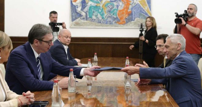 Vučić razgovarao s ruskim ambasadorom, koji ga je upoznao s razlozima zbog kojih Lavrov nije došao u Beograd