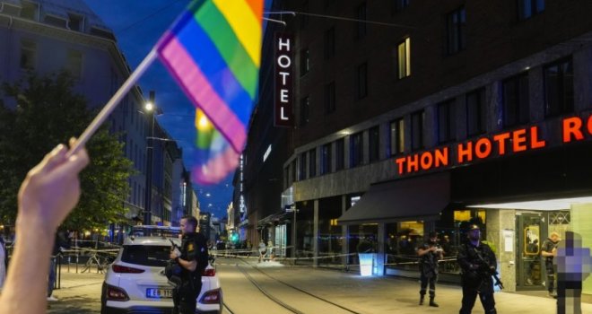 Stravična pucnjava u Oslu, pojavio se prvi snimak: Napadač ispaljuje kišu metaka u gay klubu