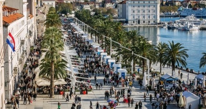 Agresija i pičvajz na svakom koraku: Živi li čovjek u Splitu, poput mene, a ne živi od turizma - teško njemu!