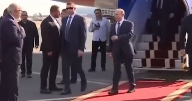 Šta se dešava sa Putinom? Šepao na crvenom tepihu, mlitava ruka mu visila niz tijelo…