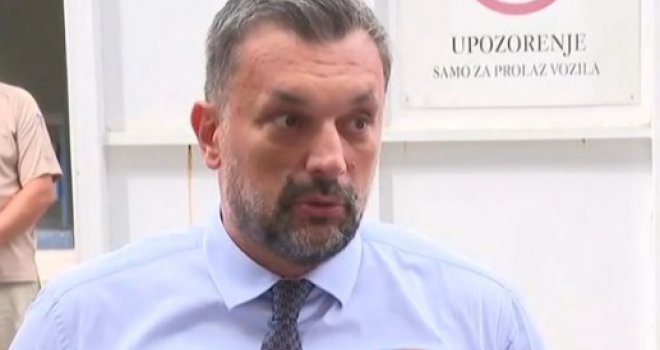 Sve što se dešava na političkoj sceni je posljedica dogovora SDA-HDZ... Schmidt je na sastanku vikao i lupao po stolu...