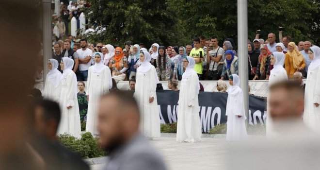 Majke Srebrenice zatražile da NATO rasporedi snage u BiH: 'Shvatite prijetnje Vučića ozbiljno...'