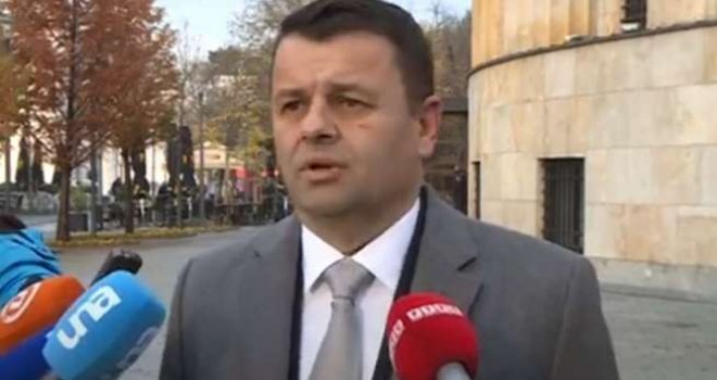 Pao dogovor: Ko je Sevlid Hurtić, kandidat za ministra za ljudska prava i izbjeglice?