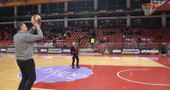 Dodik se pohvalio košarkaškim umijećem: Ubacio nekoliko koševa