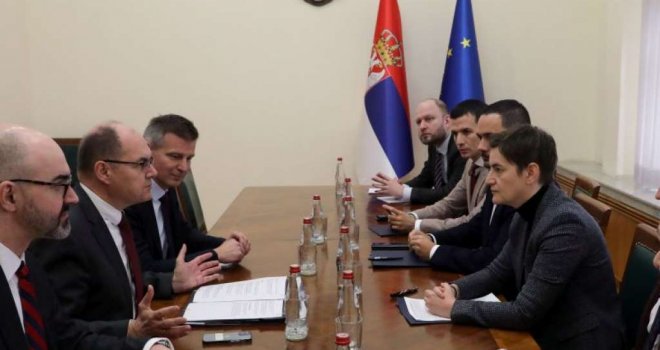 Brnabić: Srbija poštuje teritorijalni integritet BiH i otvorena je za razvoj dobrosusjedskih odnosa