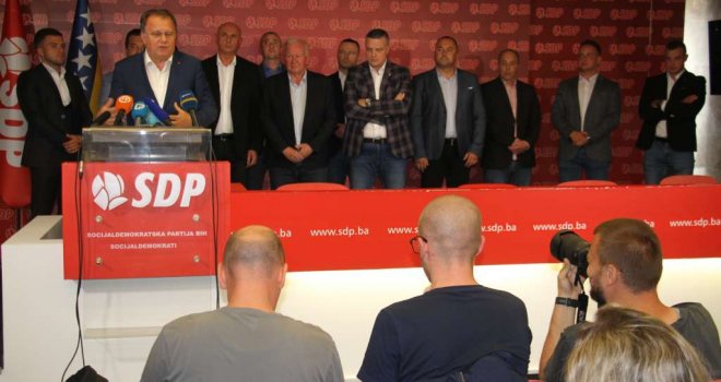 Uoči Kongresa SDP-a: Kantonalni odbori jednoglasno uputili prijedlog da se Nikšiću produži mandat do lokalnih izbora