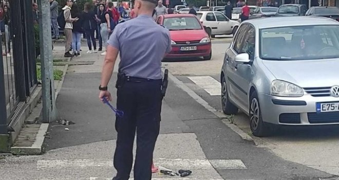 Objavljene prve fotografije sa mjesta zločina: Učenik iz pištolja upucao uposlenika škole u Lukavcu