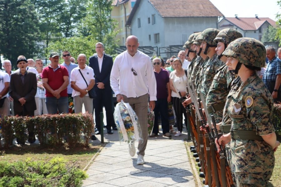 Obilježena 31. Godišnjica Pogibije Ramiza Salčina, Zlatnog Ljiljana I ...