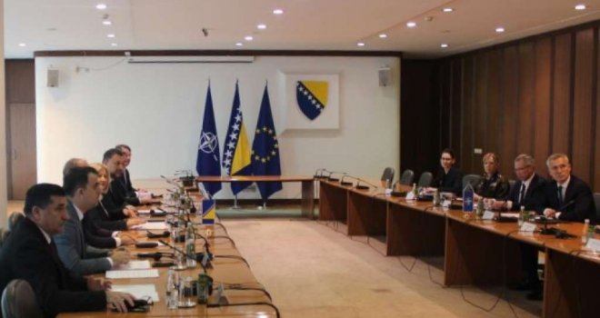 Helez i Stoltenberg razgovarali o napretku BiH na euroatlanskom putu