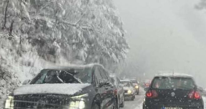 Pali se narandžasti meteoalarm, očekuje se mećava: Zbog vjetra i najavljenih padavina FHMZBiH izdao upozorenje