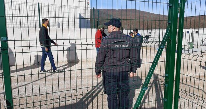 The Times piše: Britanski premijer razmatra slanje migranata u BiH?