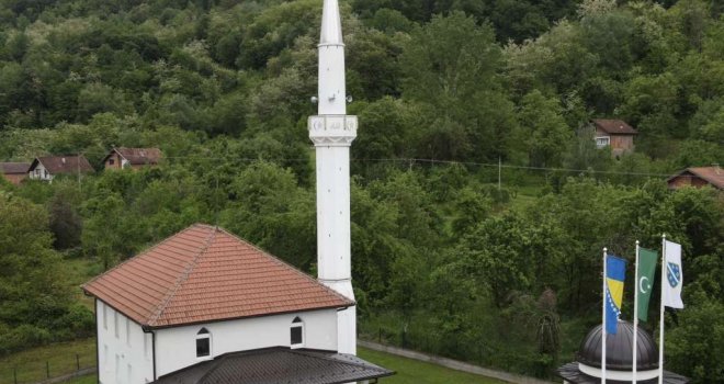 Otvorena i posljednja obnovljena džamija Medžlisa Islamske zajednice Bratunac