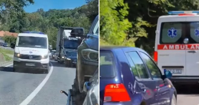 Stravična nesreća kod Tuzle: U sudaru automobila i kamiona jedna osoba poginula, druga povrijeđena