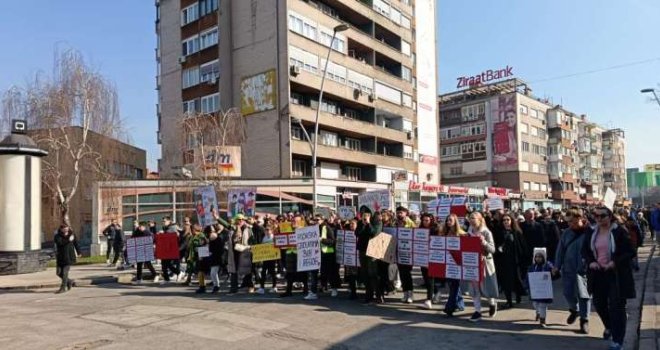 'Zenica ustaje': Hiljade građana izašle na ulicu... Dosta je poskupljenja i inflacije!