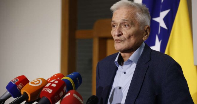 Špirić: 'Mi nećemo biti dio političkih obračuna, ne damo nikome za pravo da derogira izbornu volju srpskog naroda'