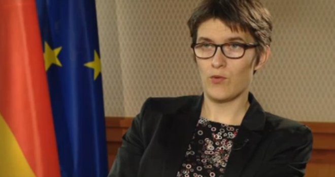 Dodik nije imao zakonska ovlaštenja da nekoga proglasi 'personom non grata', Republika Srpska nije nezavisna država! 