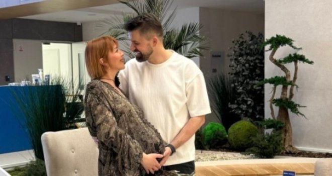 Stigla prinova, rođena je mala Naja: Amel Ćurić i Jelena Čabarkapa dobili kćerku
