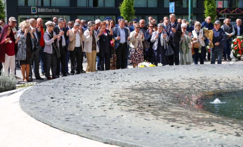 djeca-sarajeva-polaganje-cvijeca