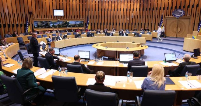 Delegati SNSD-a ponovo srušili kvorum i spriječili smjenu svojih kadrova