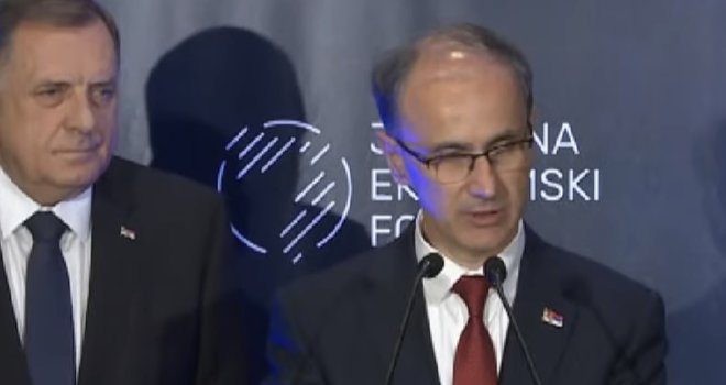 Premijer Srbije poziva premijera RS da zajednički prate zaključke 'svesrpskog sabora'