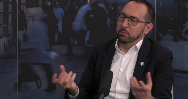 Prvi rezultati: Tomašević ostaje gradonačelnik Zagreba, Rinčić osvojila Rijeku, Šuta novi gradonačelnik Splita