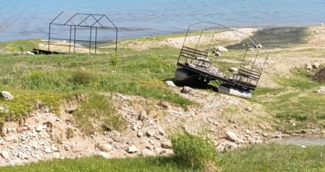 Nizak vodostaj Jablaničkog jezera i u narednom periodu, oglasila se Elektroprivreda BiH