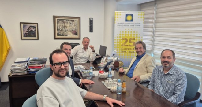 Poznati biznismen stigao u Sarajevo: O čemu je otac milijardera Elona Muska razgovarao u Privrednoj komori FBiH?